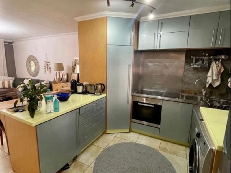 2 Bedroom Furnished Garden Unit in Secure Complex - Photo 2