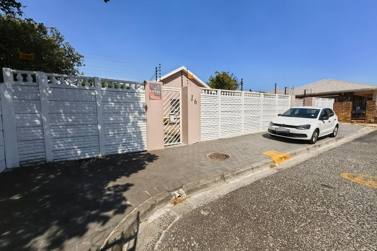 Location, Location , Location!!! - Photo 3