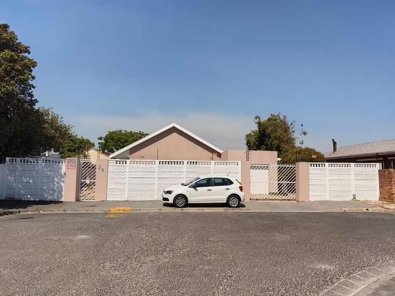 Location, Location , Location!!! - Photo 2