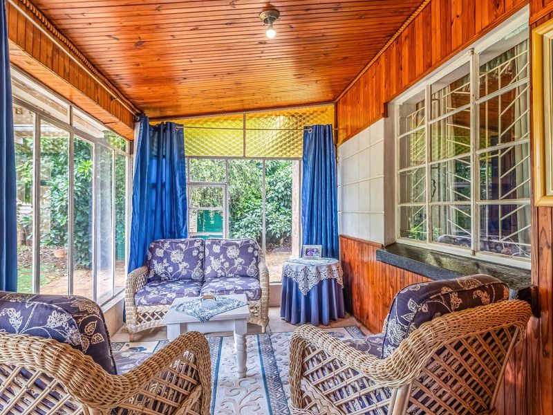 DUAL MANDATE - Family Home with Flatlet opposite School - Photo 4