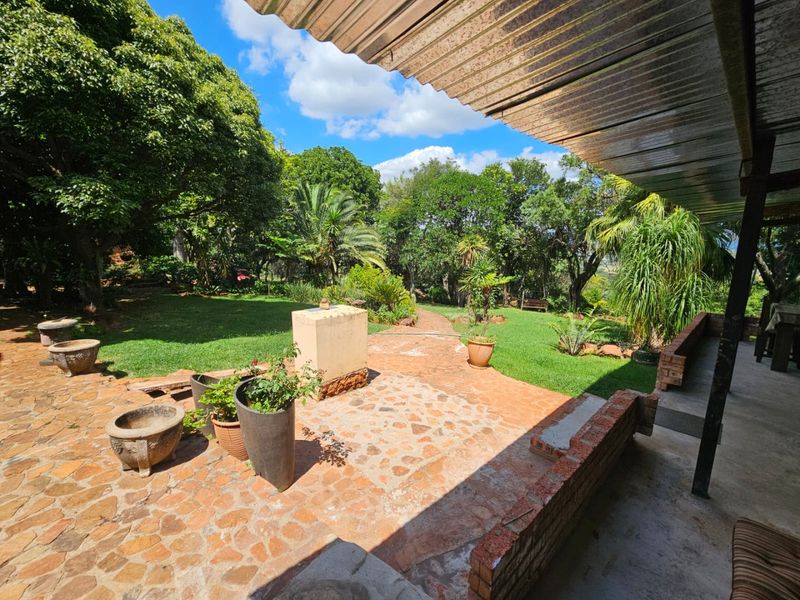 Magalies Mountain Smallholding With Stunning Views - Photo 10