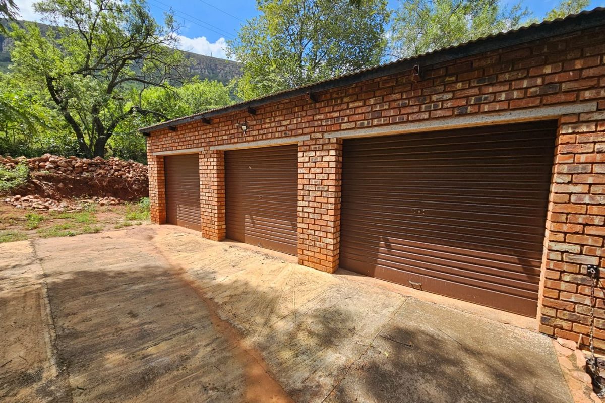Magalies Mountain Smallholding With Stunning Views - Photo 3