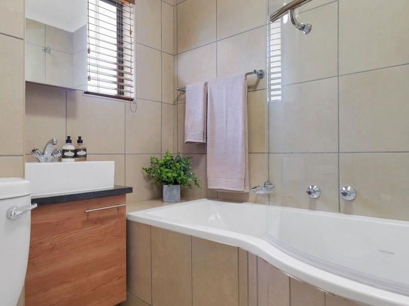 2 Bedroom 1 Bathroom apartment to rent at Die Hoewes Towers, Centurion - Photo 7