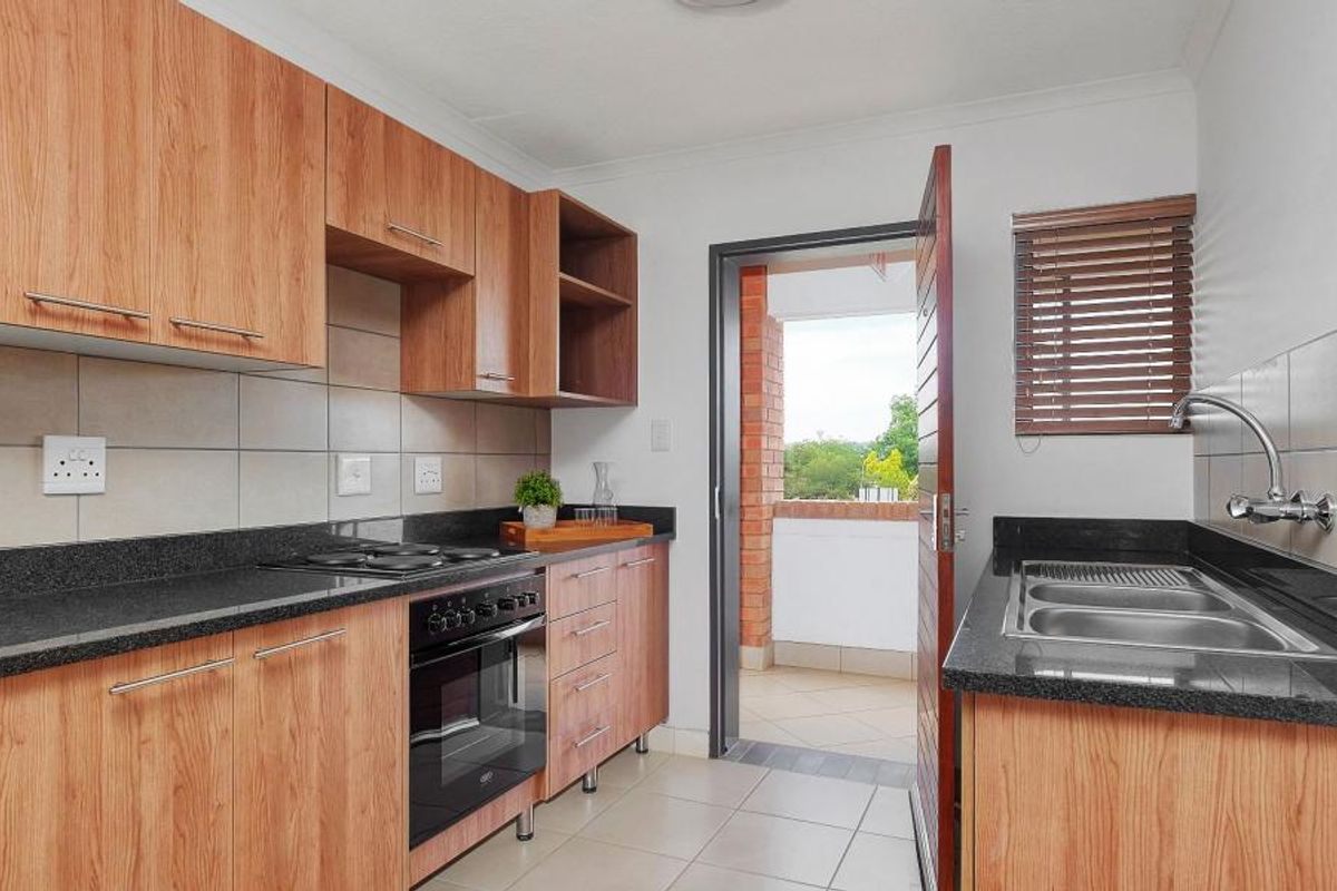 2 Bedroom 1 Bathroom apartment to rent at Die Hoewes Towers, Centurion - Photo 2