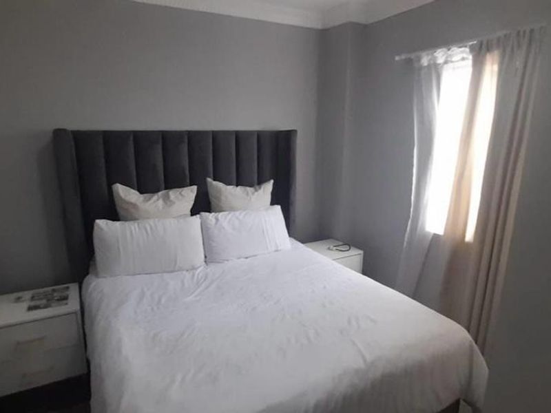 2 Bedrooms, 1 Bathroom Apartment For Sale In Montclair, Durban - Photo 4