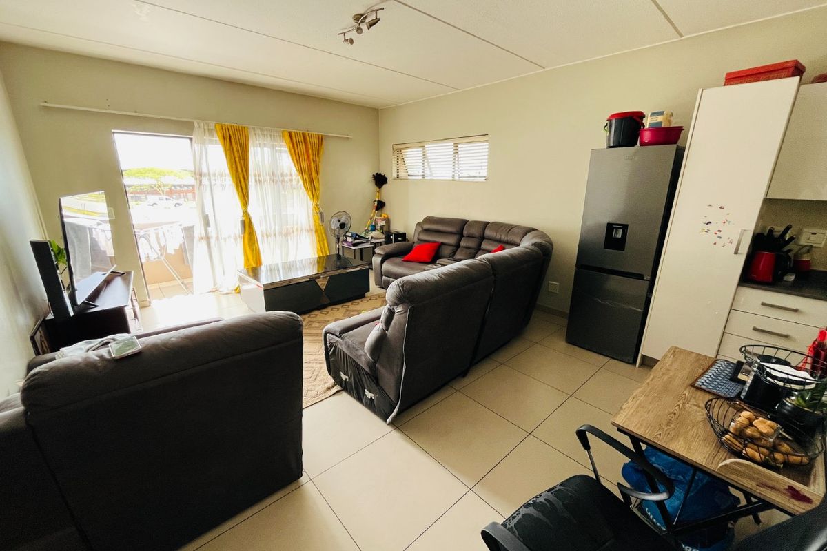 Two beds & two bath apartment/ flat at Northriding’s best for sale - Photo 2