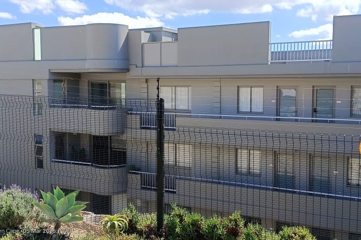 Astonishing Modern Apartment, Luxury Living & Exceptional Investment Opportunity - Photo 3