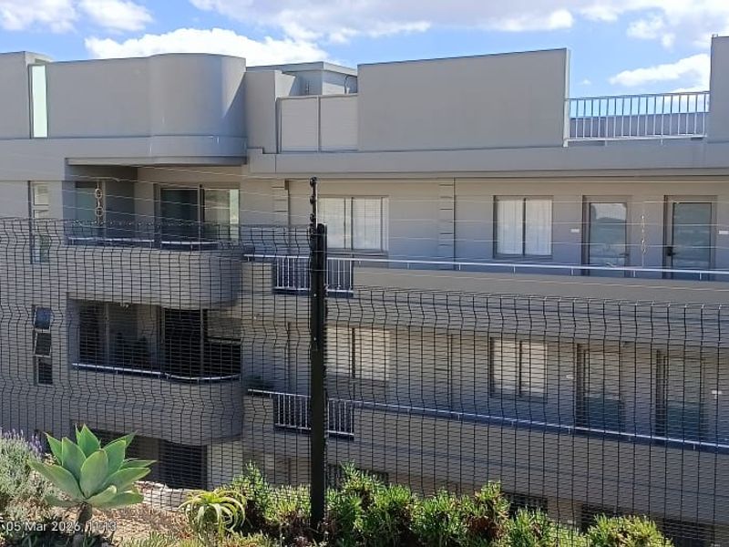 Astonishing Modern Apartment, Luxury Living & Exceptional Investment Opportunity - Photo 3