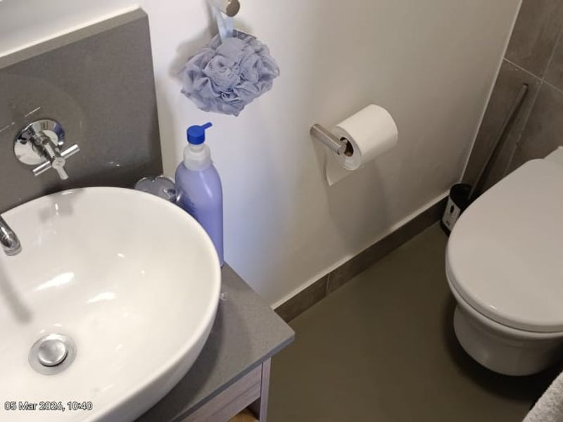 Astonishing Modern Apartment, Luxury Living & Exceptional Investment Opportunity - Photo 10