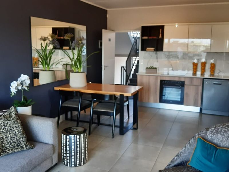 Luxurious 2 Bedroom Apartment to rent in Munyaka, Waterfall City  - Photo 3