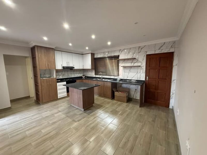 Brand New outbuilding to let  - Photo 3