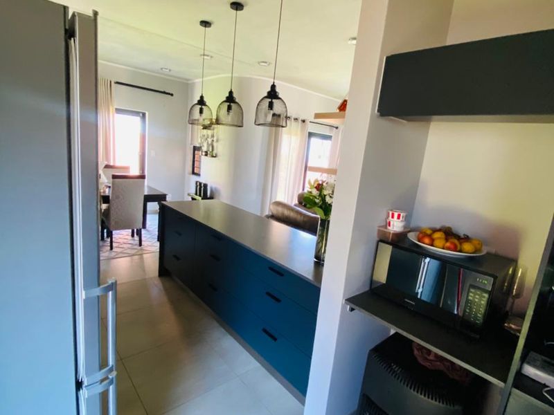 3 Bedroom Double-Storey House to Rent in Baltimore Lifestyle Estate. - Photo 6