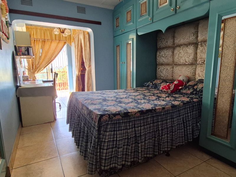 Family Retreat in Stanger Manor  - Photo 8