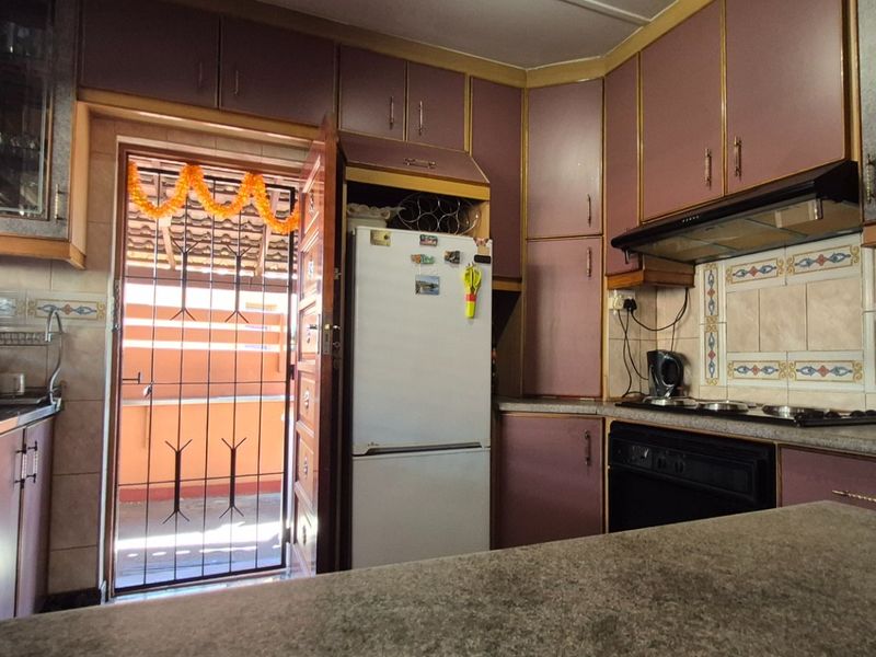 Family Retreat in Stanger Manor  - Photo 4