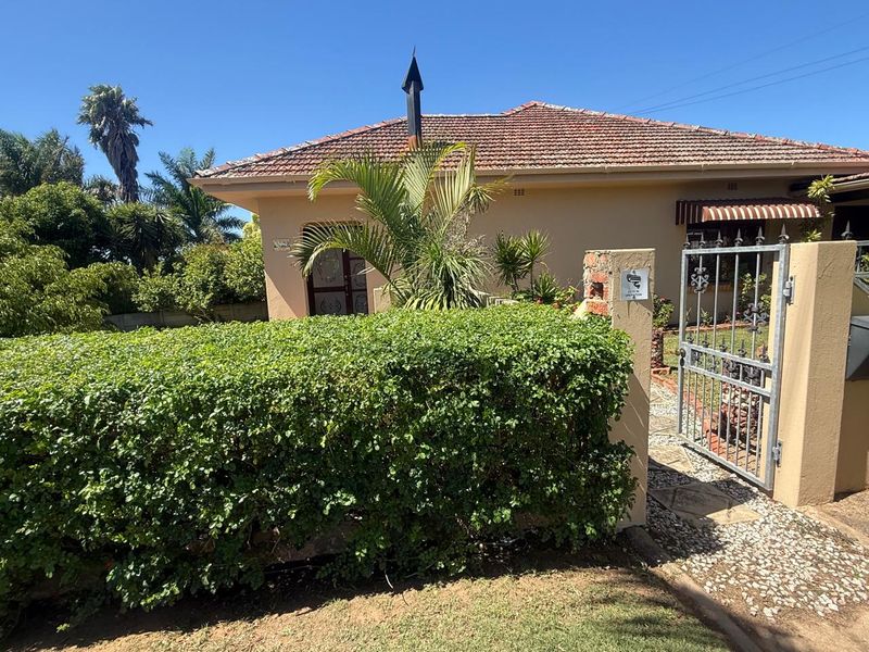 CHARMING 3 Bed Family Home  - Photo 6