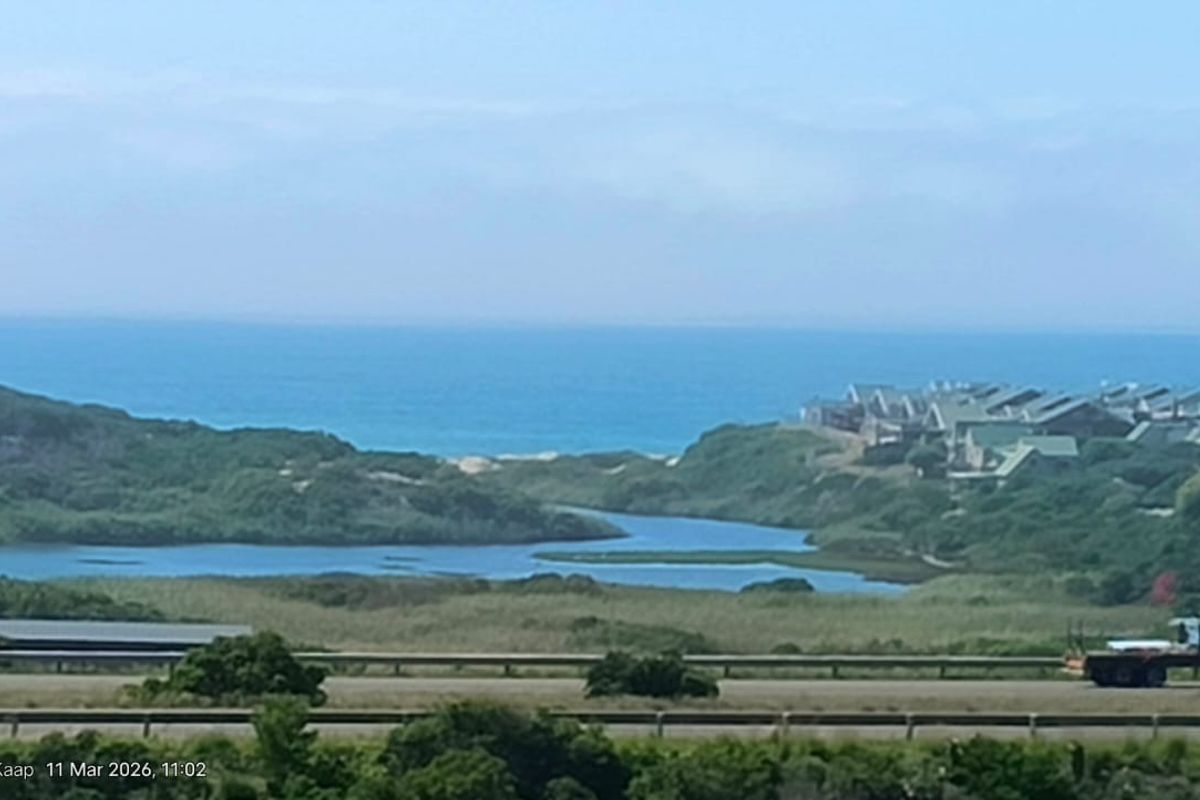 Fully Equipped and Exceptional Investment Opportunity - Ocean View Apartment in Island View - Photo 2