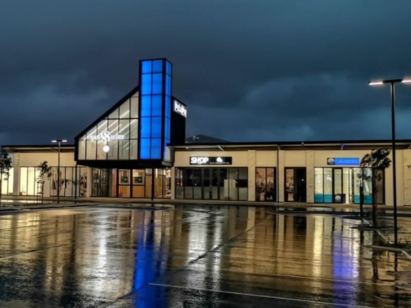 General Residential zoned land with approval for 20 apartments - Photo 4