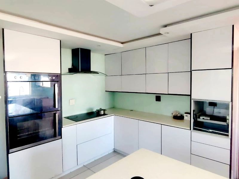 3 Bedroom House for Sale in Vincent - Photo 4