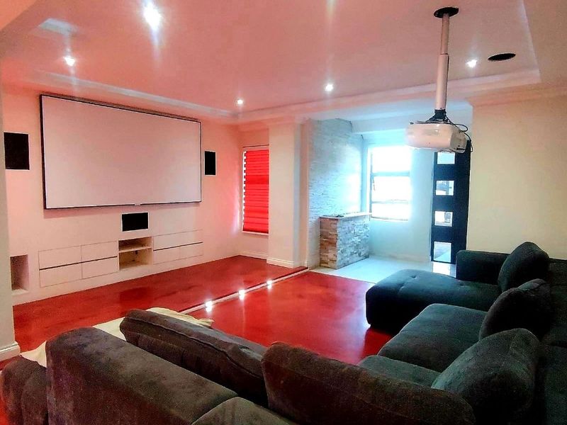 3 Bedroom House for Sale in Vincent - Photo 6