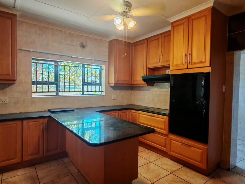 Fantastic Renovation Opportunity in Prime Coastal Hartenbos Location - Photo 3