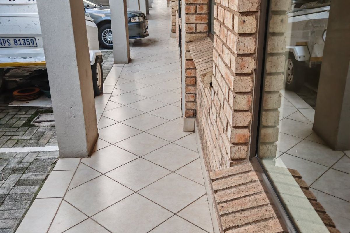 2 Bedroom Apartment for sale in Hurlyvale - Photo 4