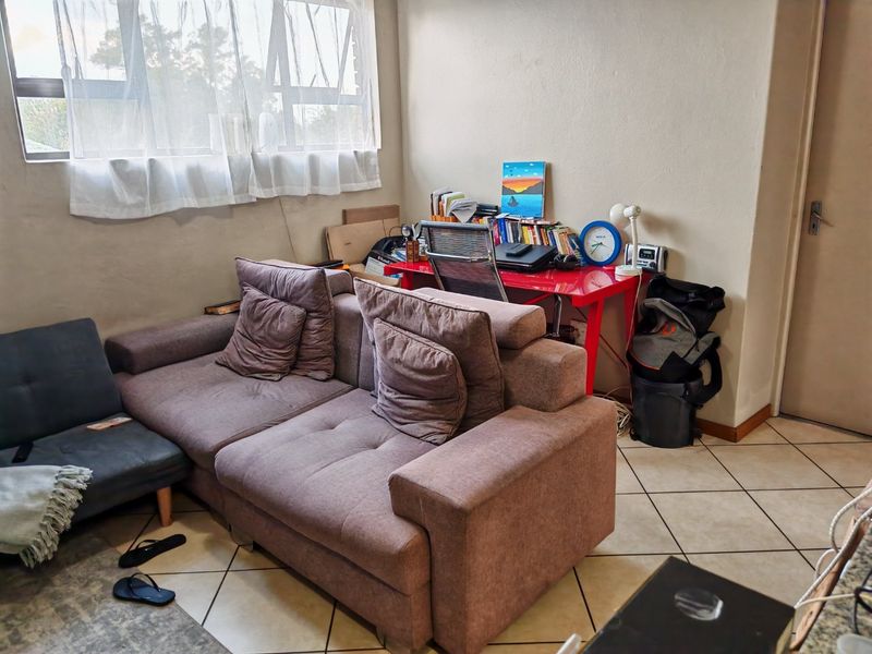 2 Bedroom Apartment for sale in Hurlyvale - Photo 8