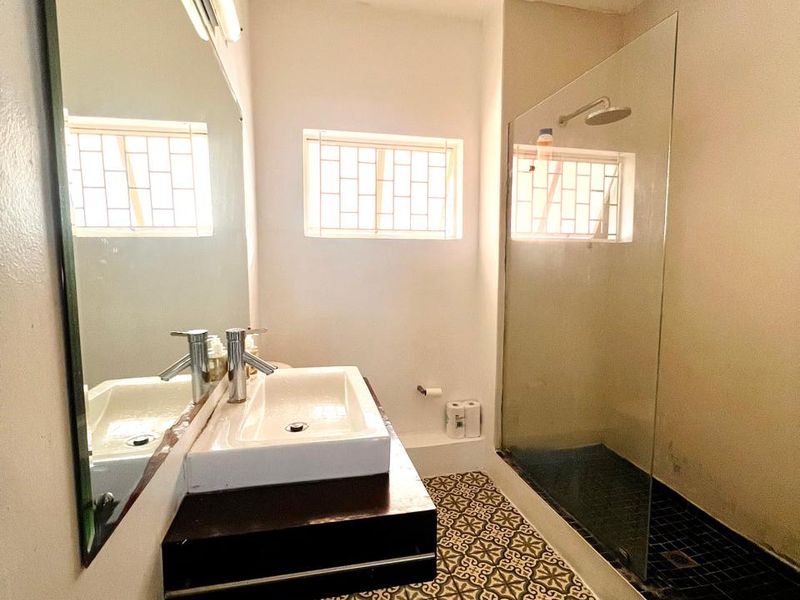 1.5 Bedrooms, 1 Bathroom Apartment To Let In Musgrave, Durban - Photo 6