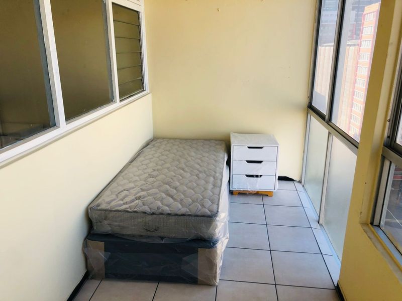 3 Bedrooms, 1 Bathroom Sharing Accommodation To Let In Durban Central, Durban  - Photo 8