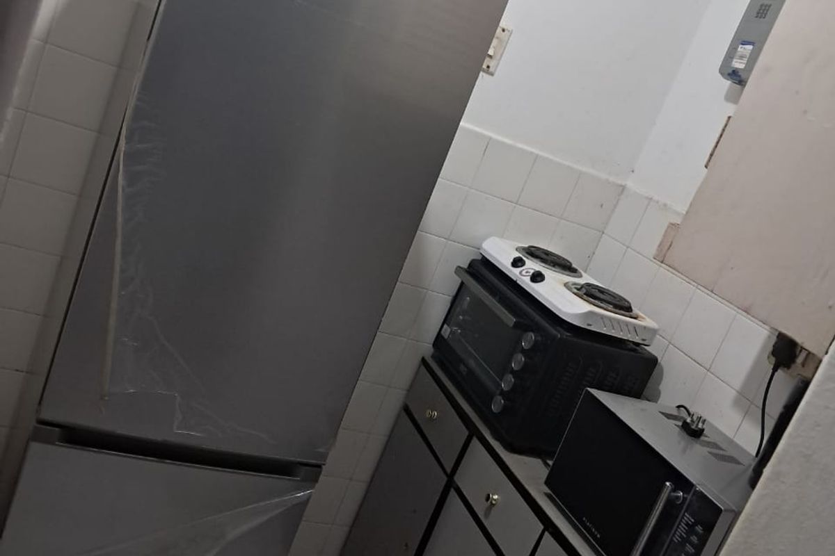 Studio Apartment For Sale In South Beach,Durban - Photo 4