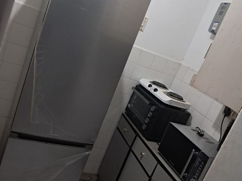 Studio Apartment For Sale In South Beach,Durban - Photo 4