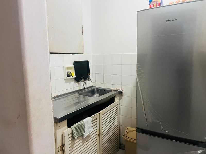 Studio Apartment For Sale In South Beach,Durban - Photo 3