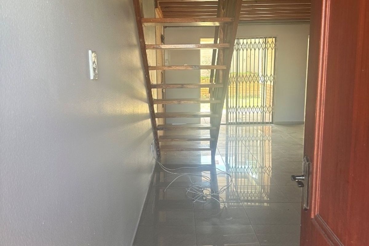 A Lovely 3 Bedroom Duplex for Rent in Carlswald.  - Photo 3