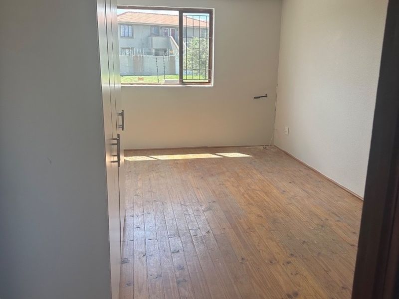 A Lovely 3 Bedroom Duplex for Rent in Carlswald.  - Photo 7