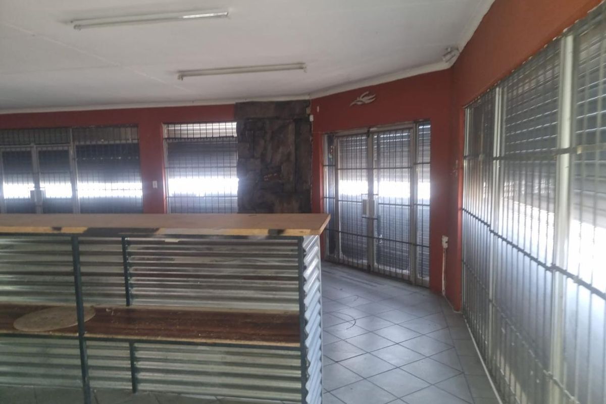 Excellent retail opportunity in a high-visibility corner location in the Polokwane CBD!!! - Photo 3