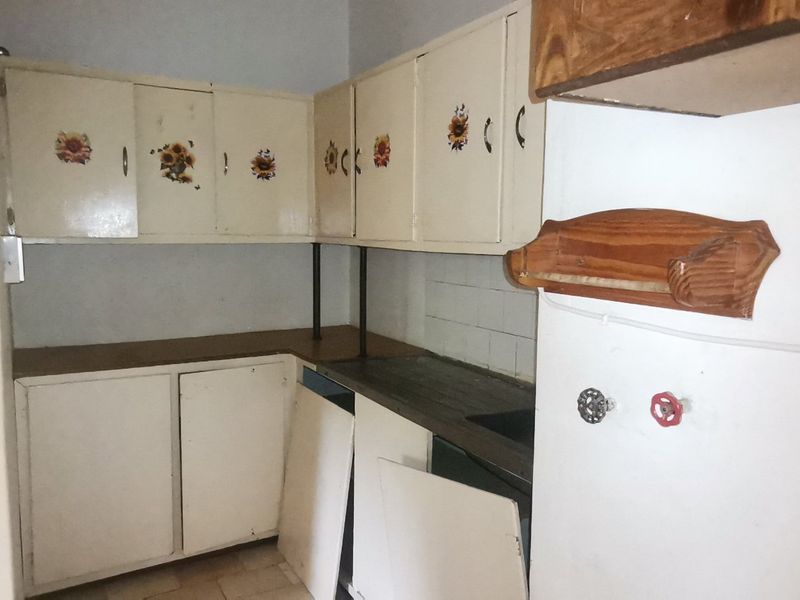 4 Bed House in Roosheuwel for Sale - Photo 7