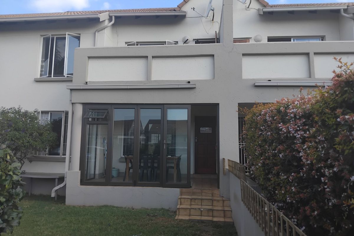 Garden Living with Comfort & Security! - Photo 3