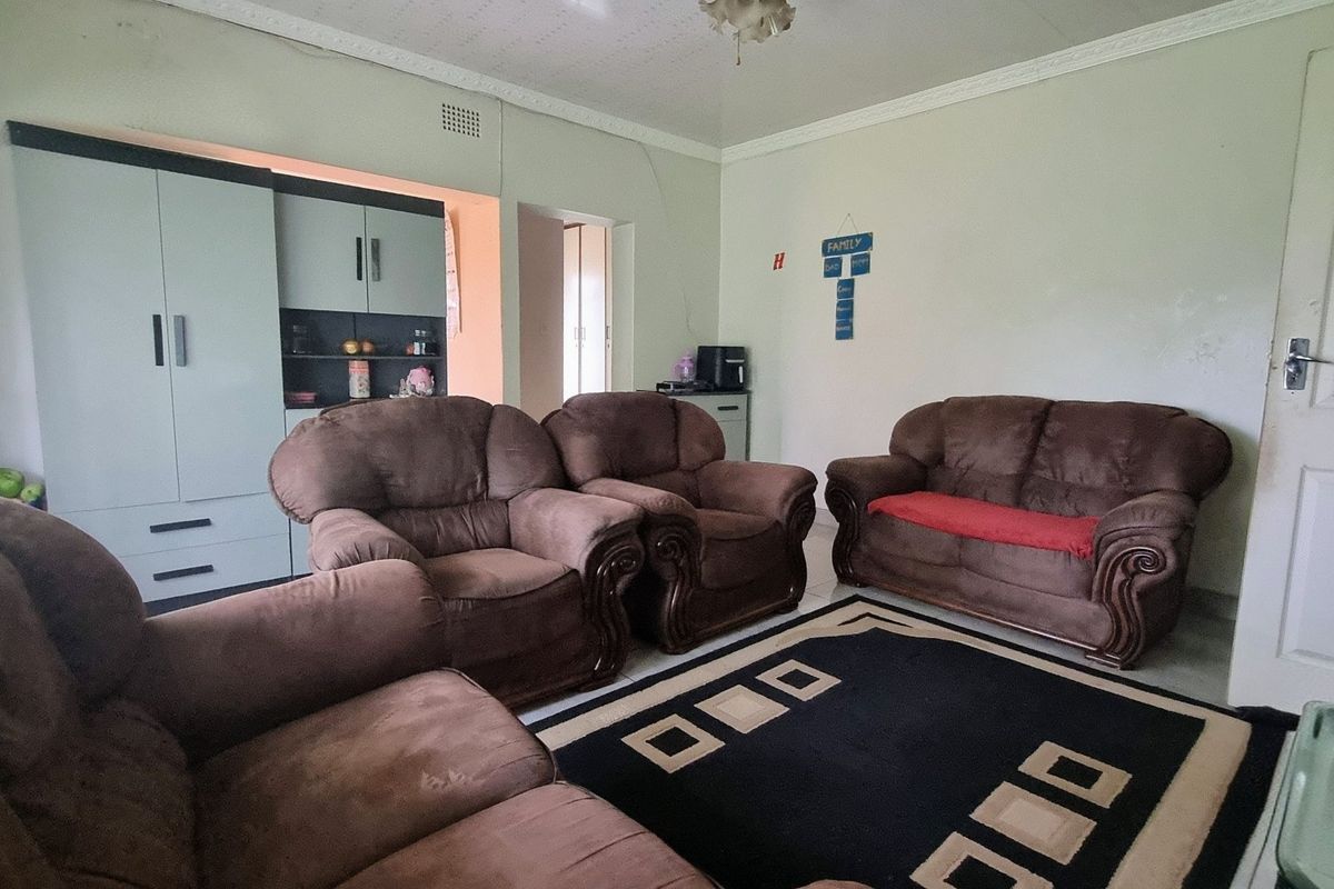 4-Bedroom Family Home with Stable Rental Income - Photo 4