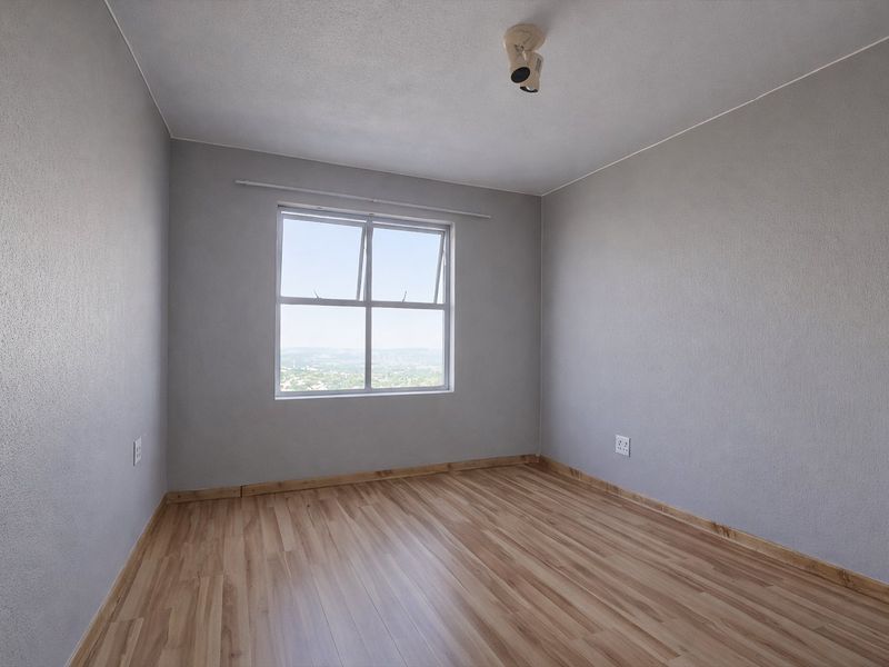 Incredible Views | 2 Bedroom Apartment in Sought-After Worlds View, Northcliff - Photo 9