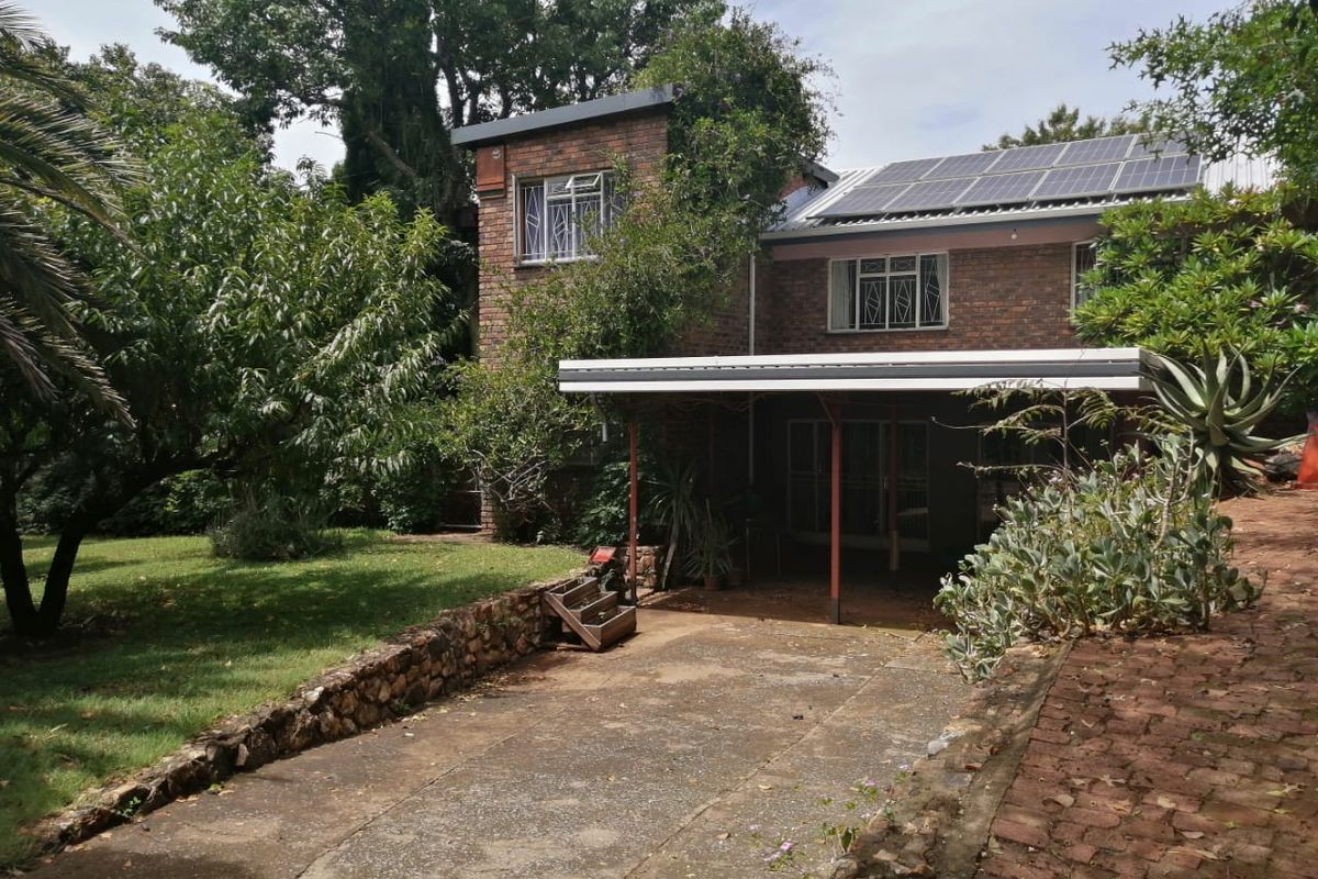 5 bedroom double story house available in Valhalla. - Photo 2