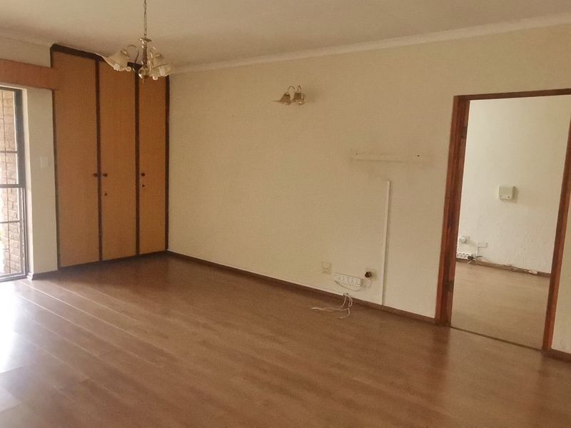 Comfortable 1-Bedroom Unit in a Well-Equipped Retirement Village - Photo 5