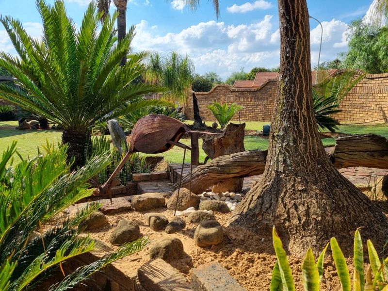 Spacious Family / Investment  Property For Sale In The Reeds  - Photo 10