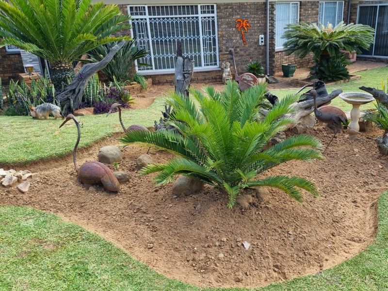 Spacious Family / Investment  Property For Sale In The Reeds  - Photo 3