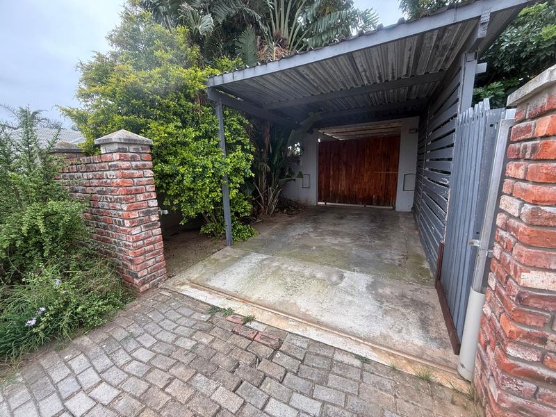 5 Bed Family Home for sale in Retief  - Photo 10