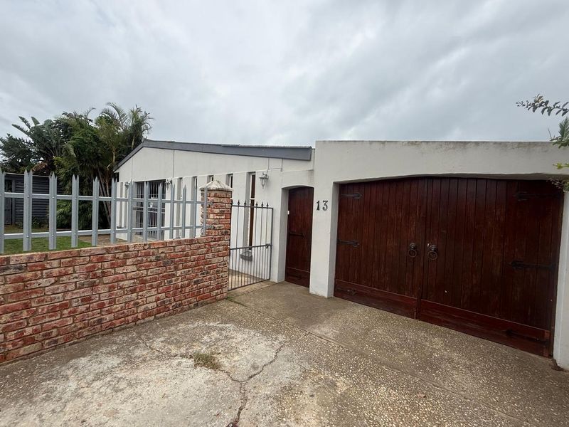 5 Bed Family Home for sale in Retief  - Photo 6