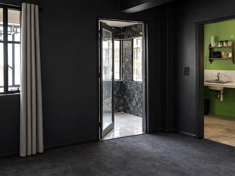 Unique 2-Bedroom Apartment in Vibrant Village Setting - Photo 2