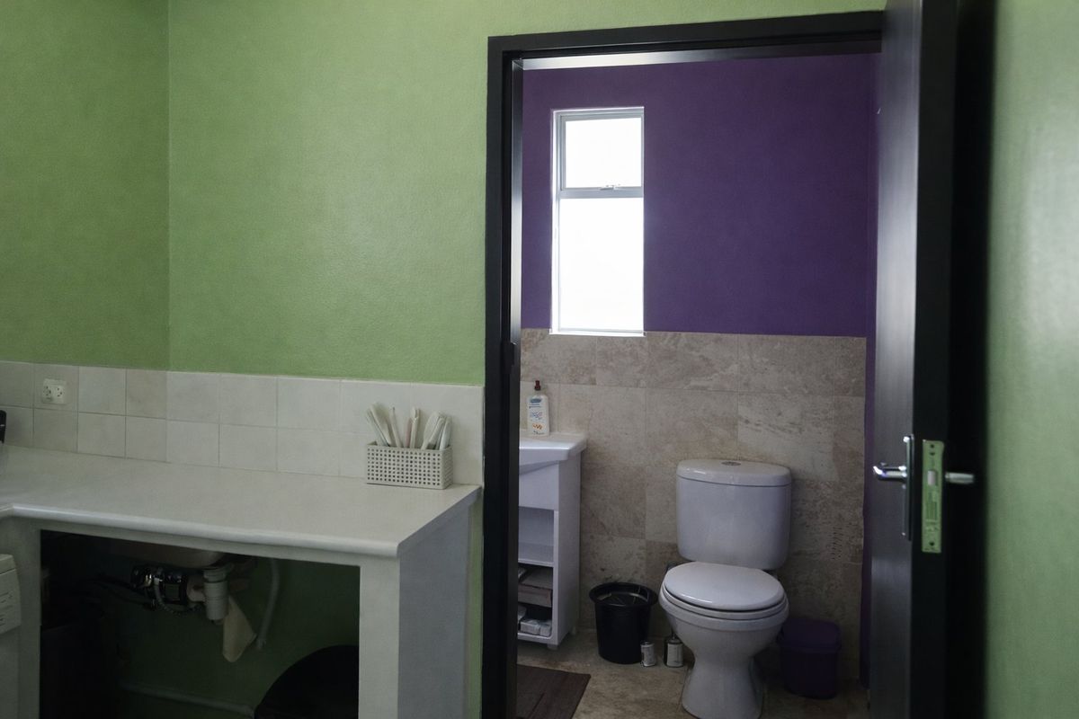 Unique 2-Bedroom Apartment in Vibrant Village Setting - Photo 4