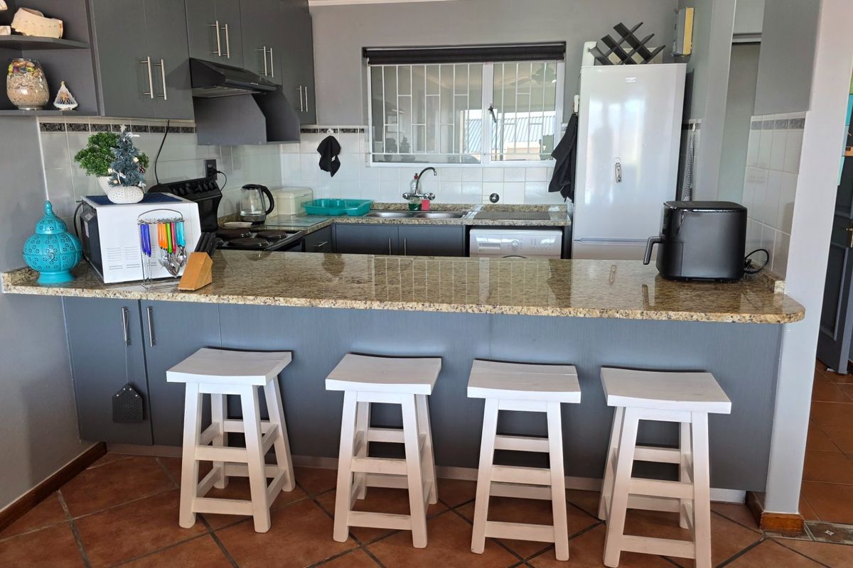 Security Complex... Beautiful Sea View... Swimming Beach at your Doorstep !!! - Photo 5