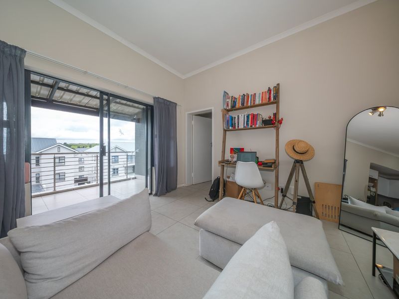 Stylish One Bedroom Apartment in Modderfontein - Photo 8