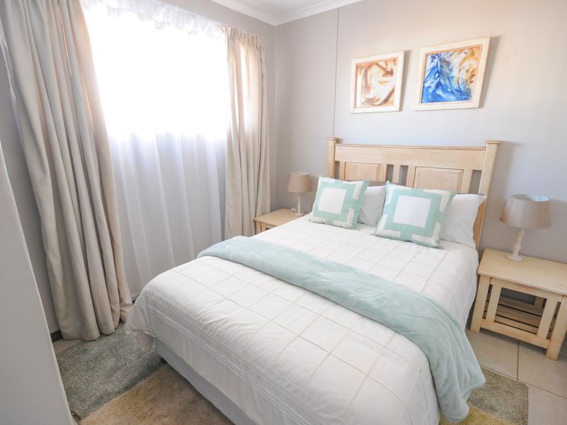 2 Bedroom 2 Bathroom apartment to rent at Eco Park East, Eco-Park Estate! - Photo 6