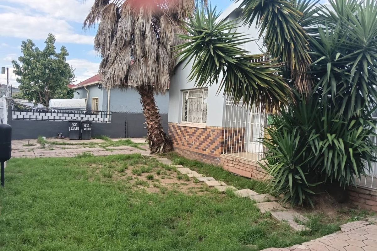 8 Bed House in Pretoria West for Sale - Photo 4